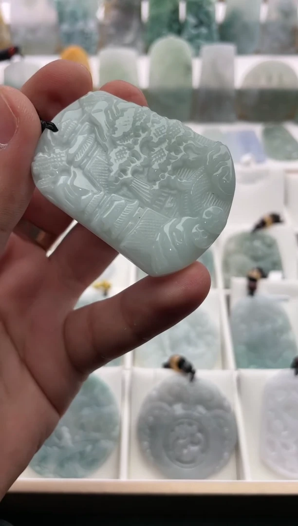 【闪购商品】翡翠颈饰未镶嵌..../2/11/ 104