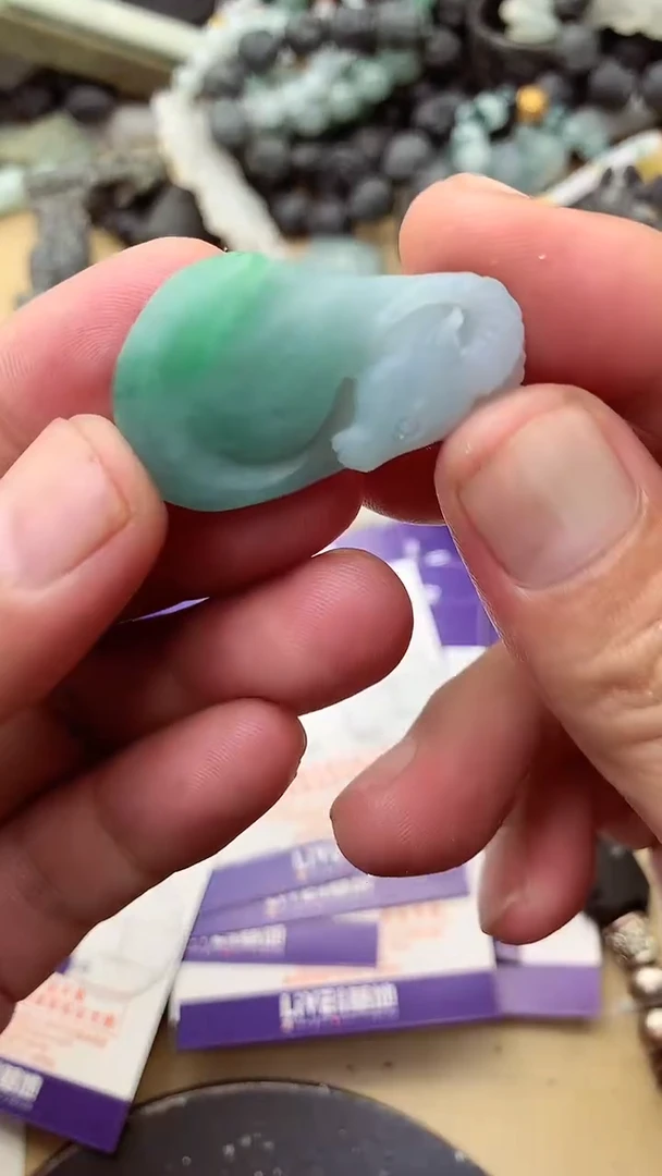 定制翡翠未镶嵌翡翠1