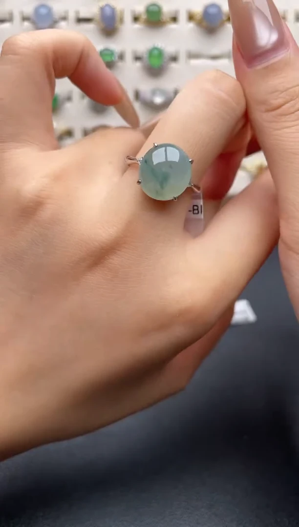 未镶嵌戒指翡翠一物一证一礼盒