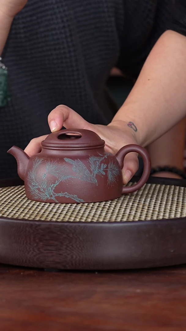 【闪购商品】紫砂茶壶赵克南16-89 枣红泥牛盖莲子
