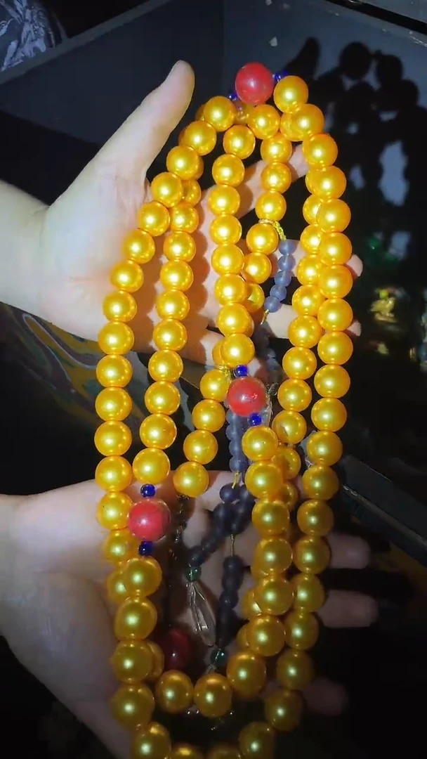 吊坠贝壳金色珠珠项链