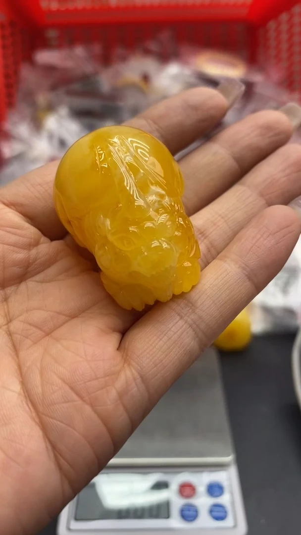 琥珀未镶嵌珠宝奇石32