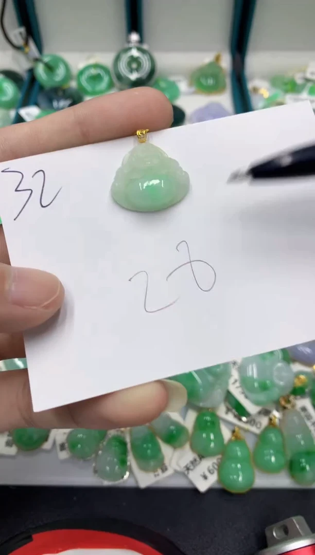 【闪购商品】翡翠颈饰18K金镶嵌翡翠