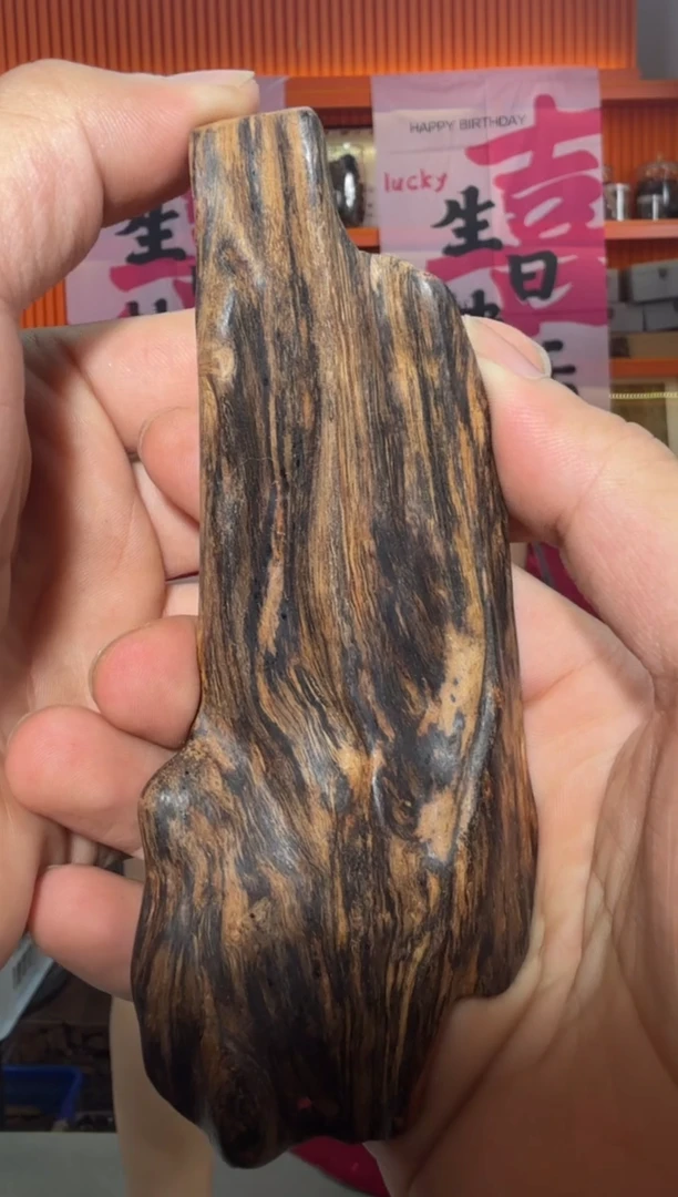 沉香手把件69号多样性发一