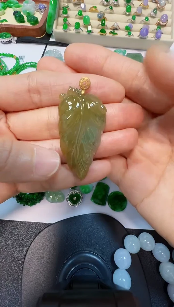 吊坠(不含链)未镶嵌翡翠1980