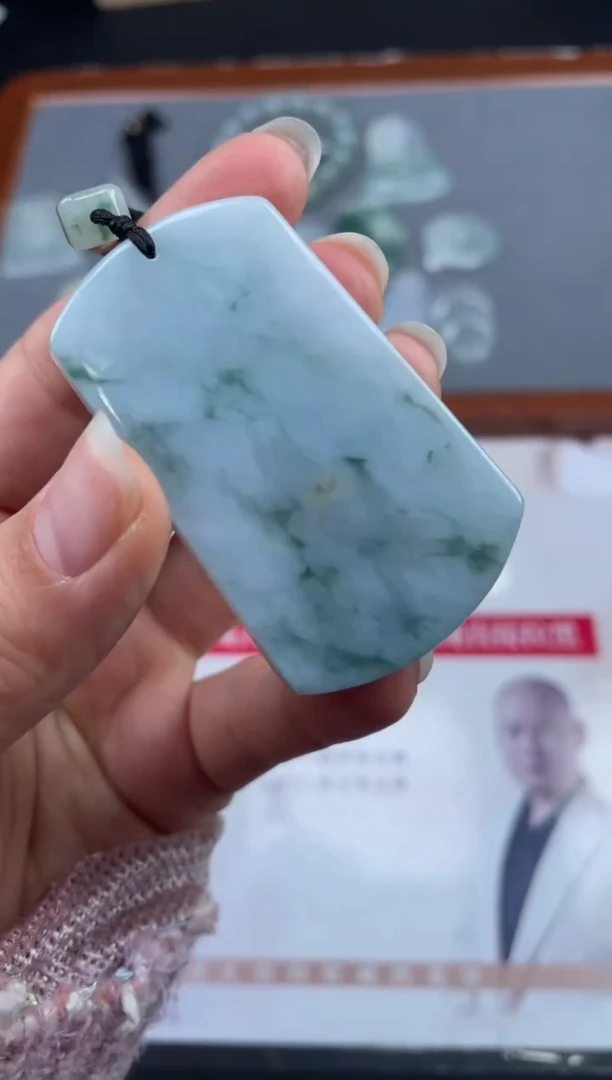 【闪购商品】定制翡翠未镶嵌01-17HDJT0133084