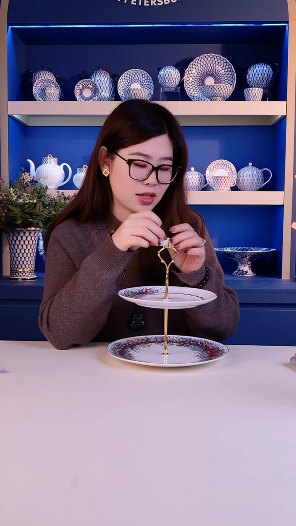 每天早上六点（圣诞双层盘）