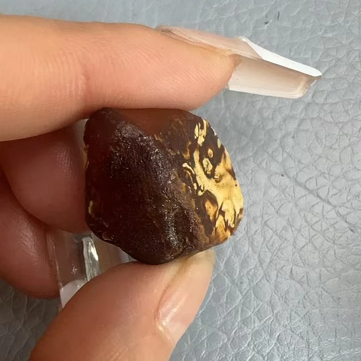 琥珀蜜蜡定制加工