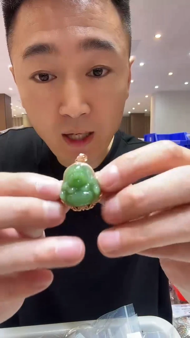 和田玉（糖玉）18K金镶嵌颈饰B48