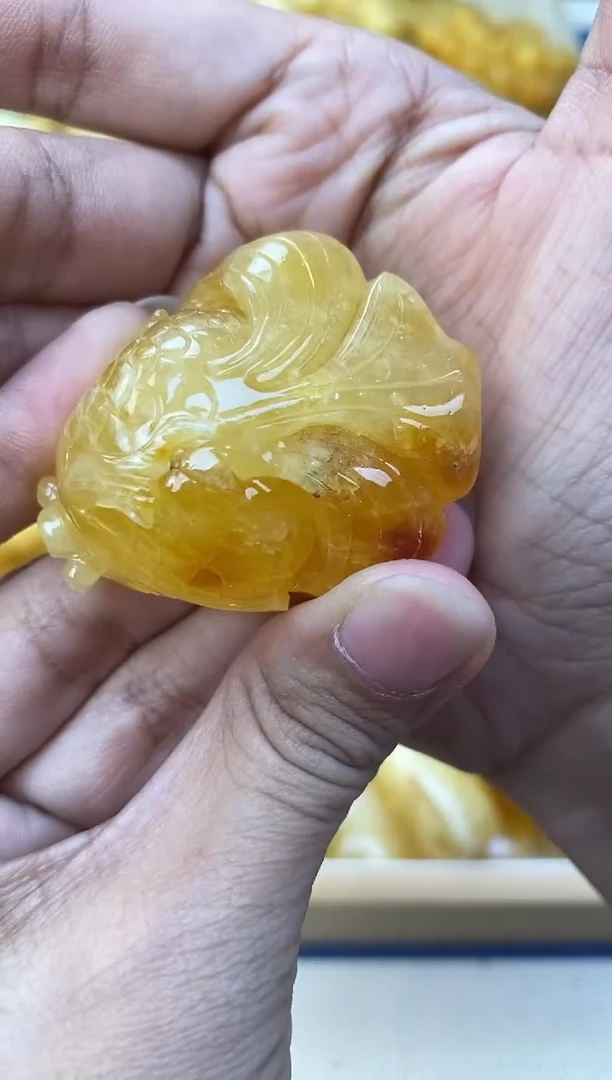 未镶嵌琥珀裸石天然琥珀蜜蜡