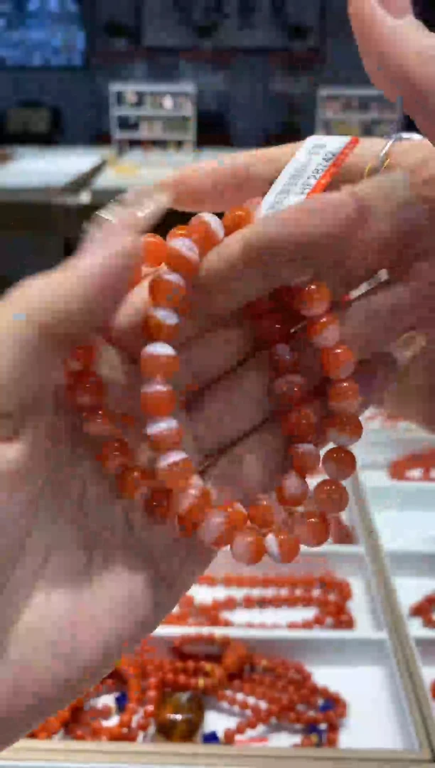 【闪购商品】南红玛瑙颈饰未镶嵌手串（多样式发其一）