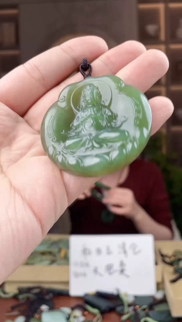 颈饰未镶嵌和田玉拍一发一，多样性发货