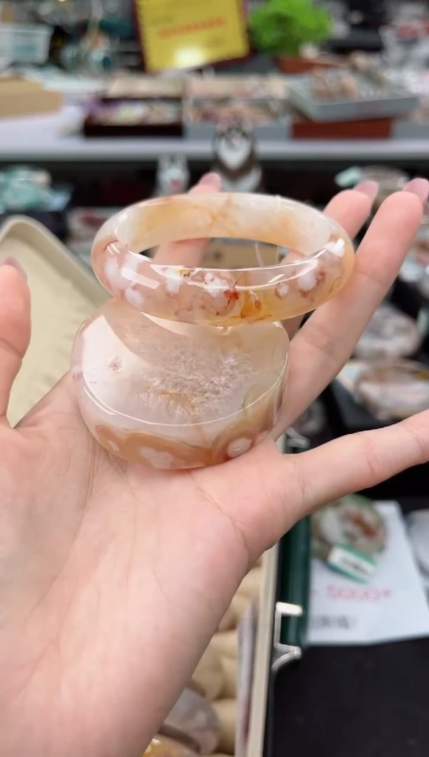 【闪购商品】石英质玉手镯未镶嵌54圈口（赠品镯心）3572103