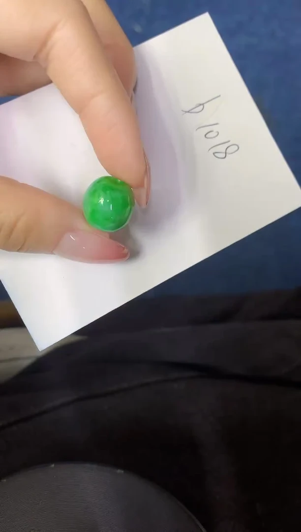 翡翠未镶嵌颈饰缅甸天然翡翠A货