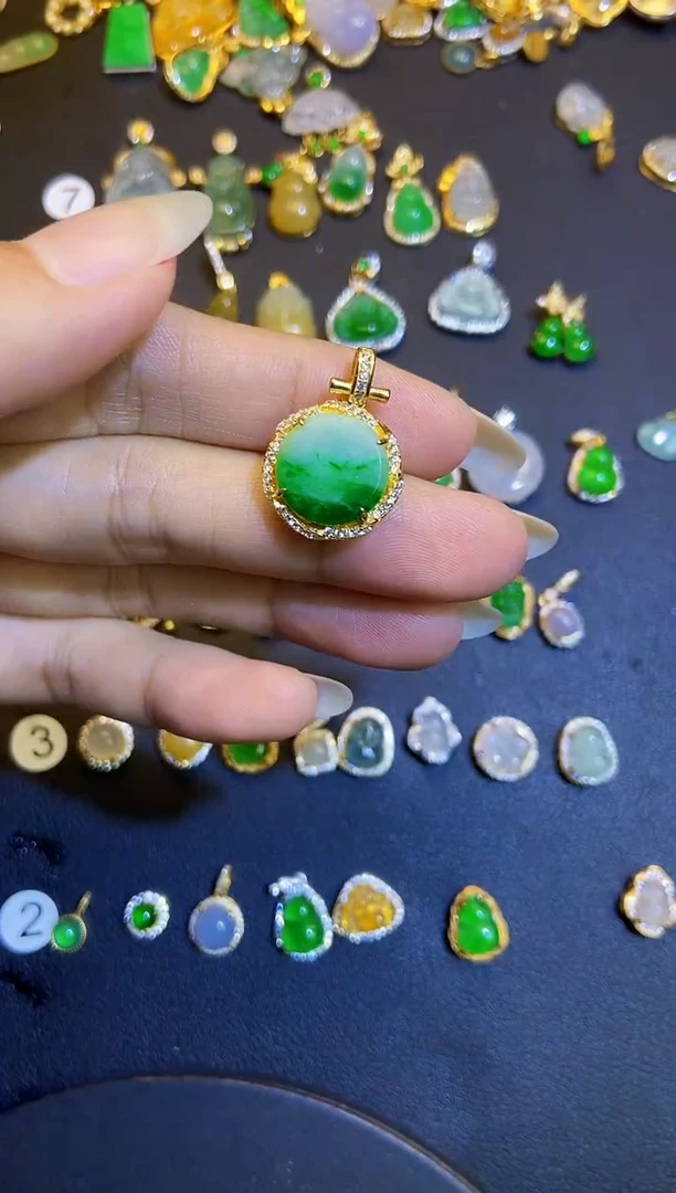 吊坠(不含链)银S925镶嵌翡翠策1