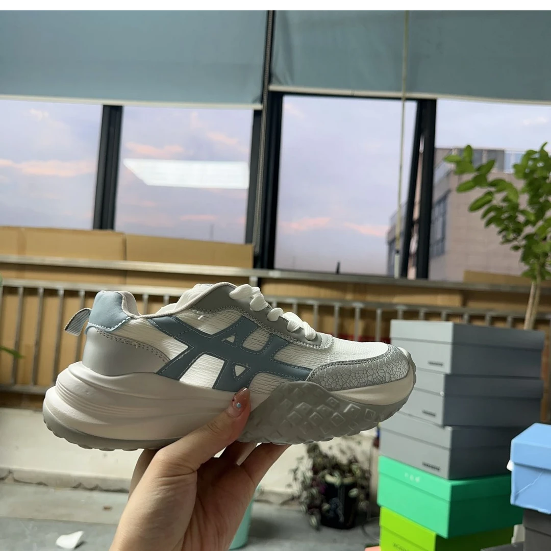 9950宝妈高端四季款舒适运动鞋蓝色（温州宝妈鞋）