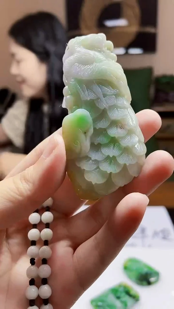 未镶嵌定制翡翠吊坠81