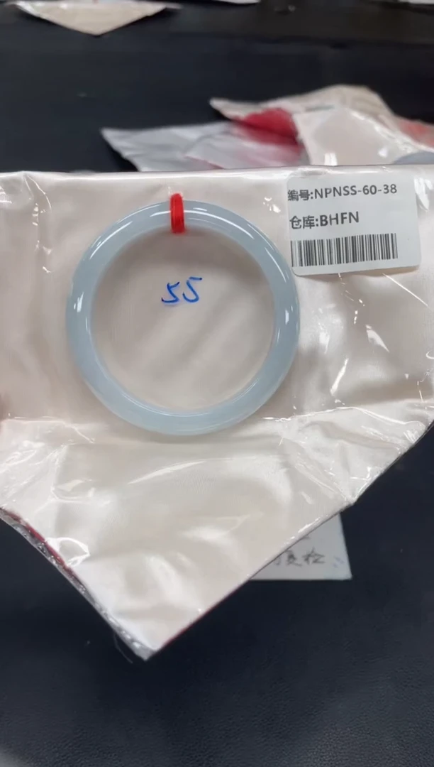 未镶嵌手镯翡翠O*o翡翠手镯