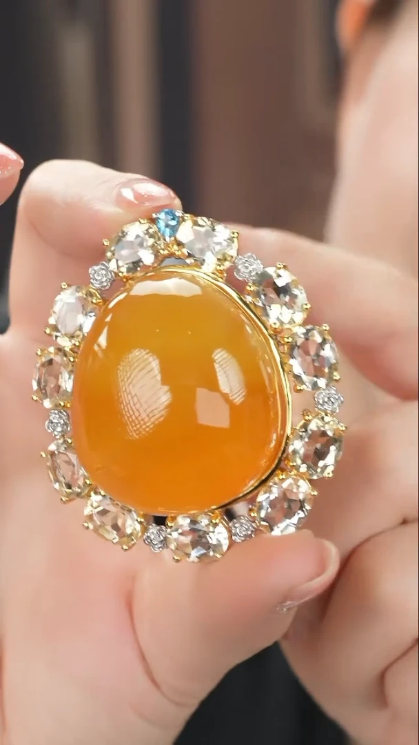 银S925镀金镶嵌颈饰琥珀蜜蜡吊坠