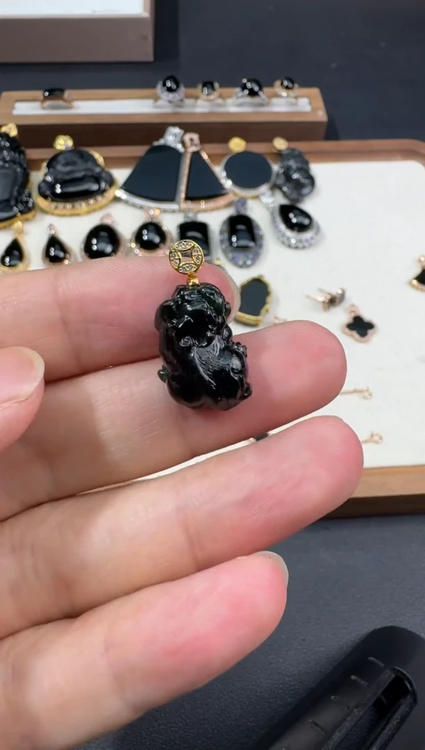 翡翠18K金镶嵌颈饰S0811-S2-48