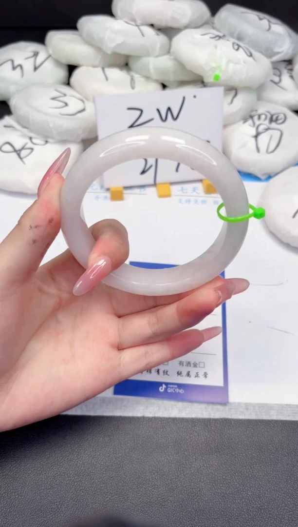 【闪购商品】和田玉手镯未镶嵌325-62.3