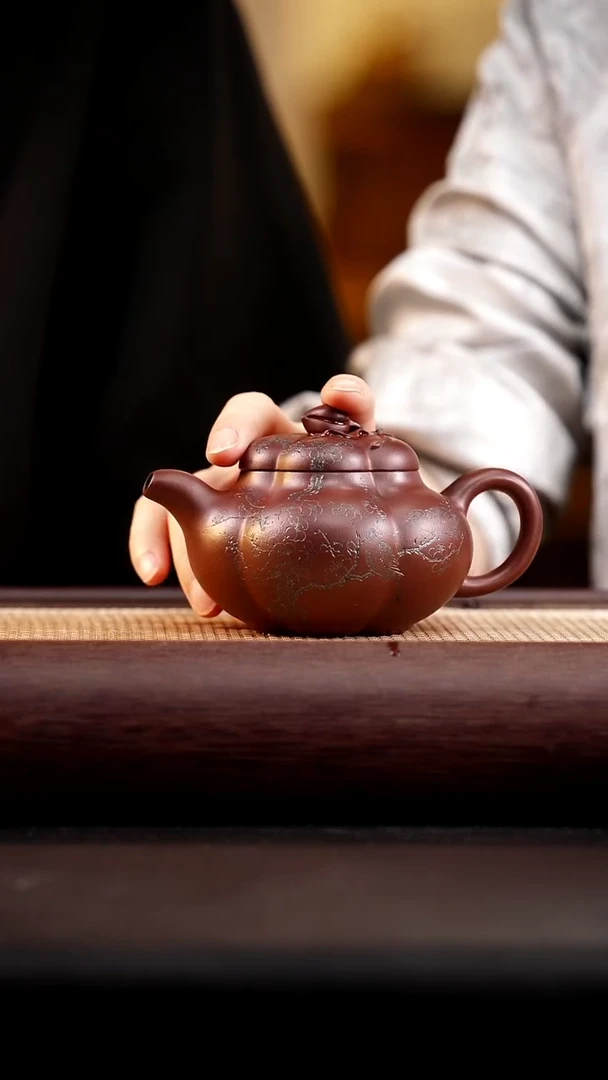 茶壶紫砂紫泥上合桃