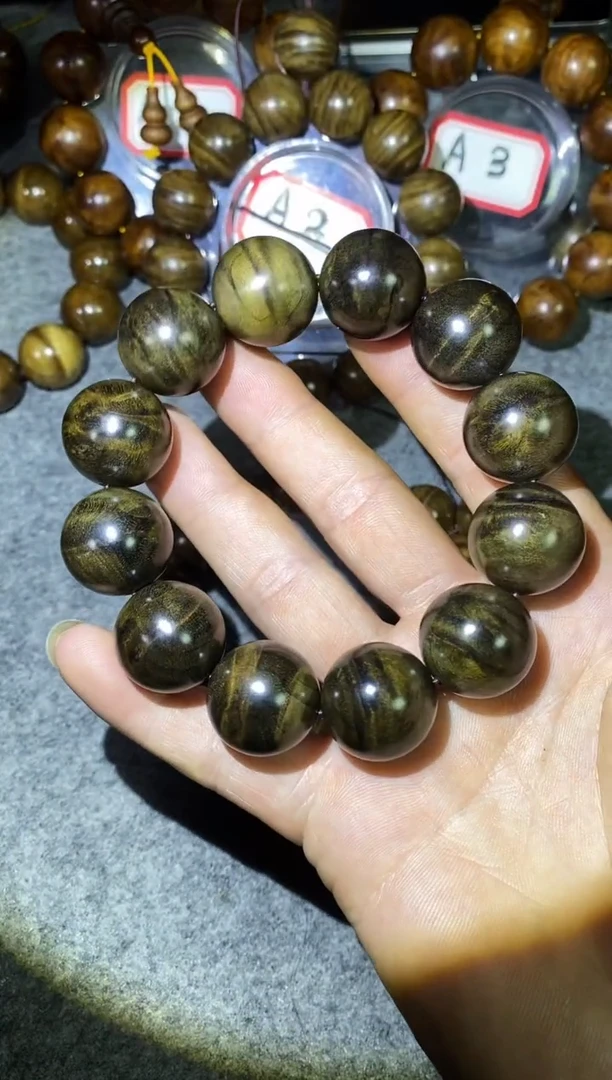 【闪购商品】金丝楠木雕小叶桢楠金丝楠木手串2.0乌木花纹