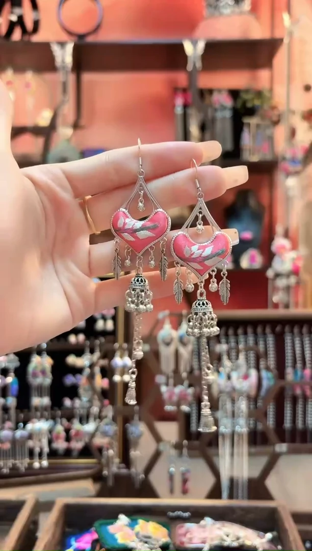 织绣云织谣民族风精美饰品   210