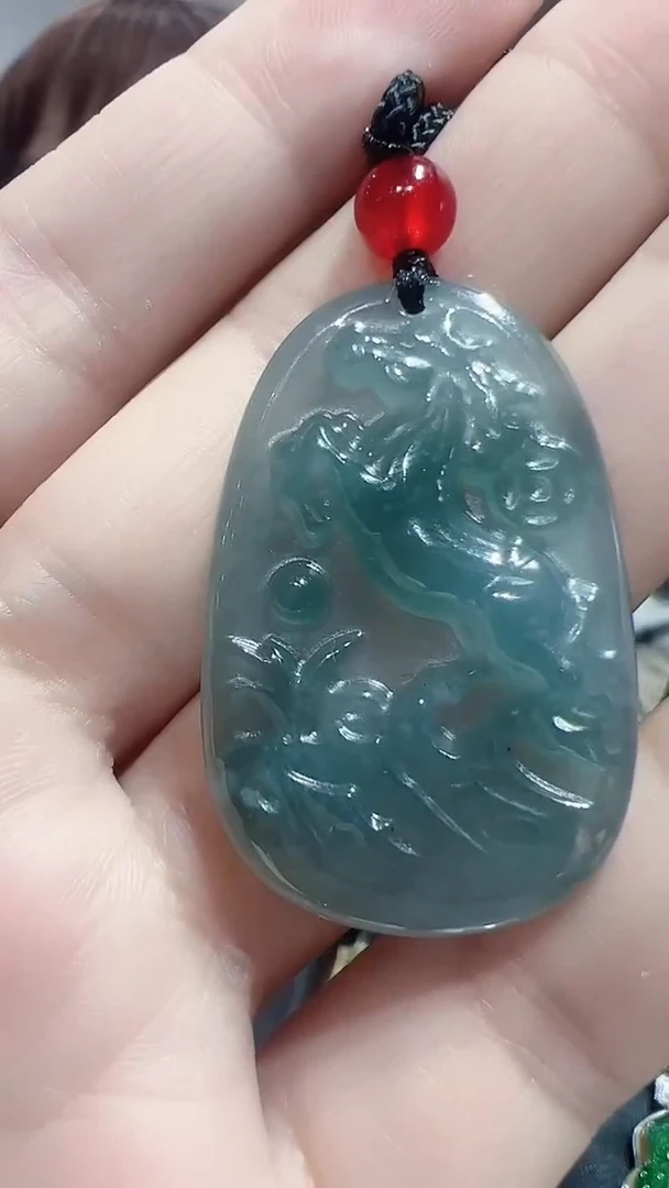 颈饰未镶嵌翡翠2025122509