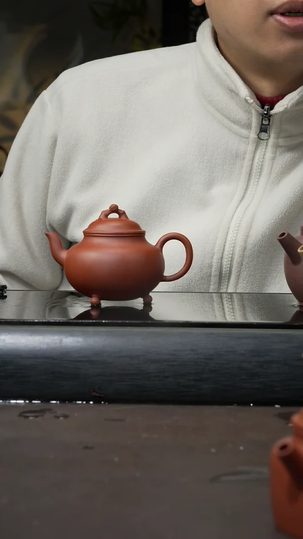 【闪购商品】紫砂茶壶朱泥 三足梨形 130cc  098