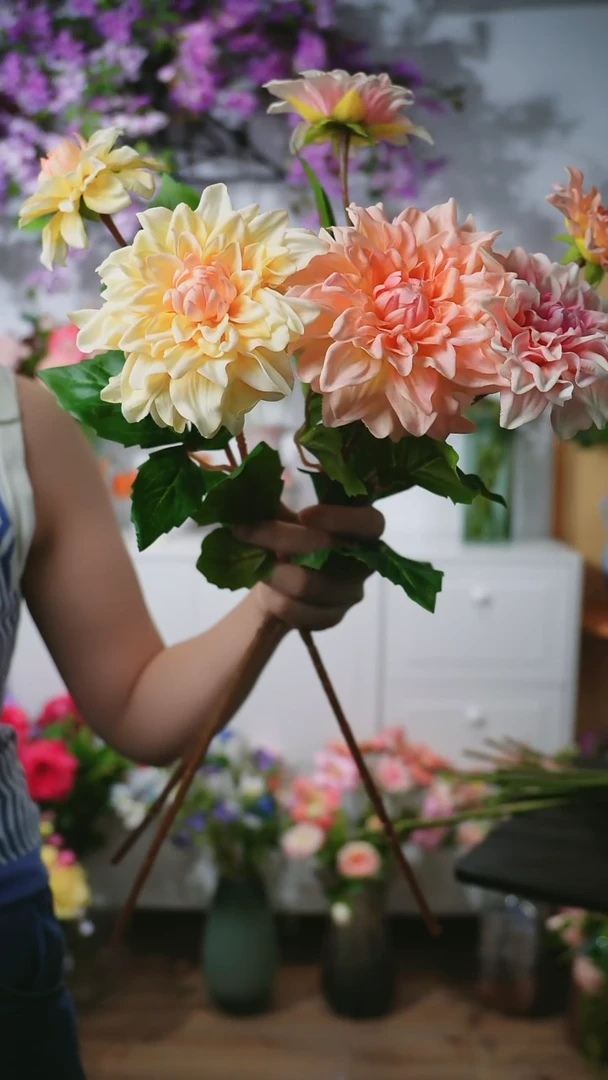 3枝混色手感保湿大丽花