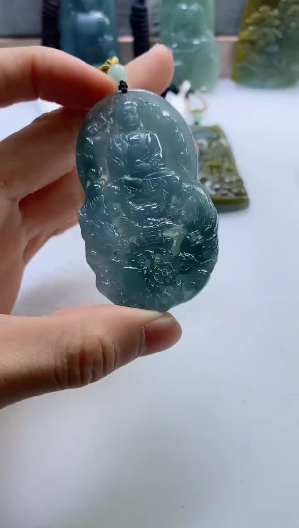 【闪购商品】翡翠挂件未镶嵌                