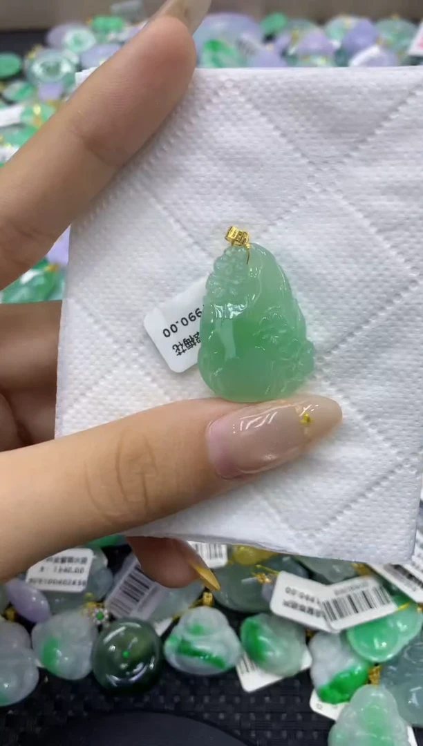颈饰18K金镶嵌翡翠天然缅甸翡翠A货