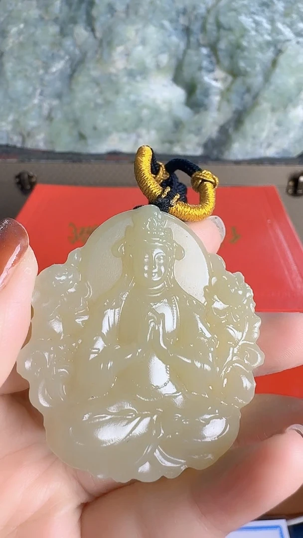 黄口观音立体雕刻圆