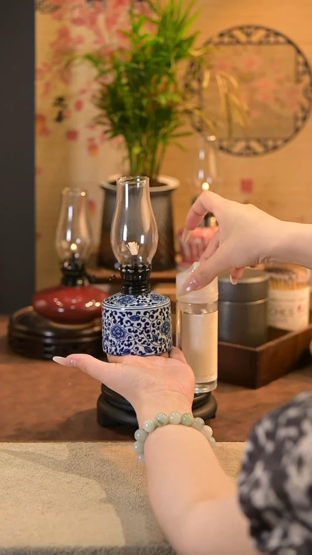 景德镇陶瓷油灯摆件