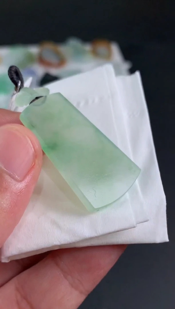 未镶嵌定制翡翠赵*翡翠