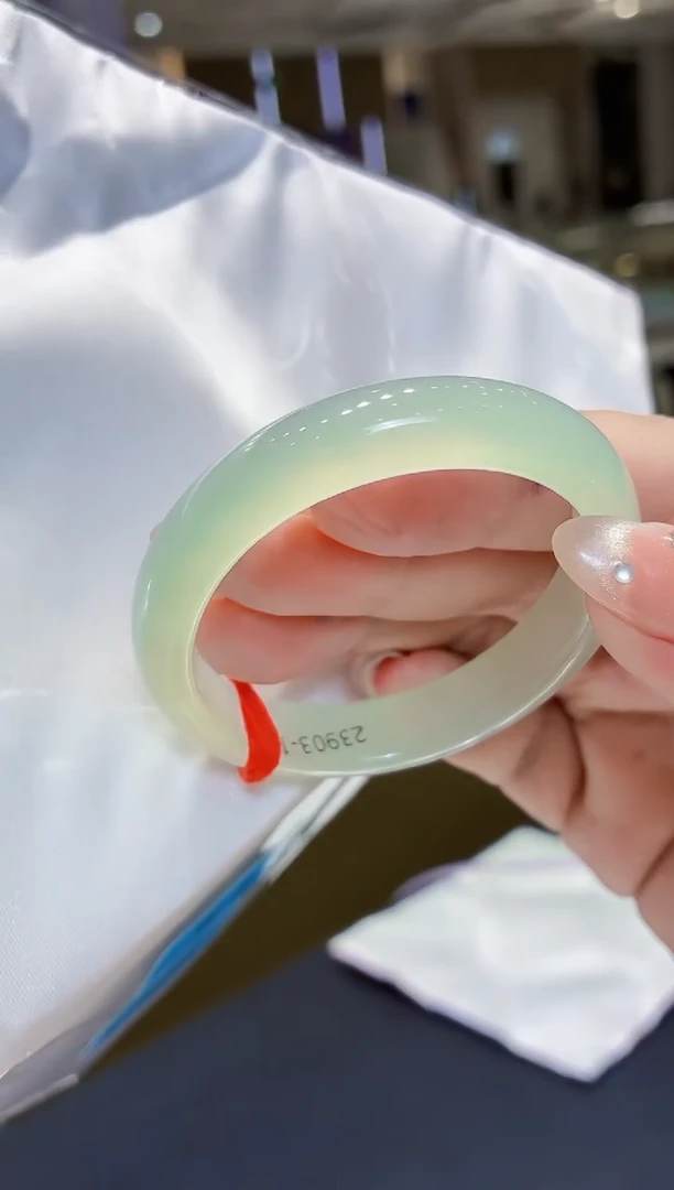 未镶嵌手镯翡翠翡翠手镯51