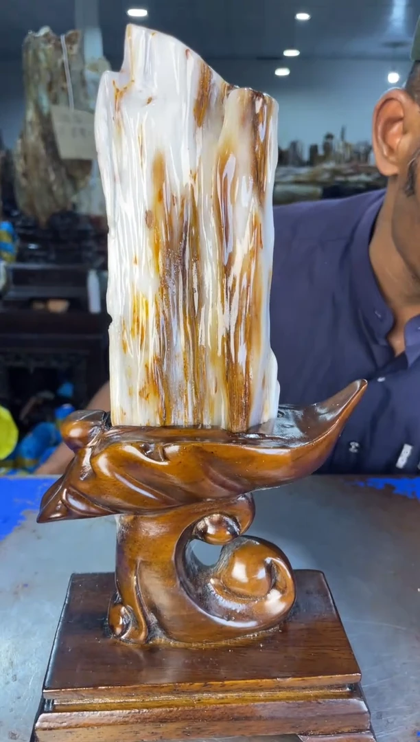 未镶嵌摆件硅化玉40