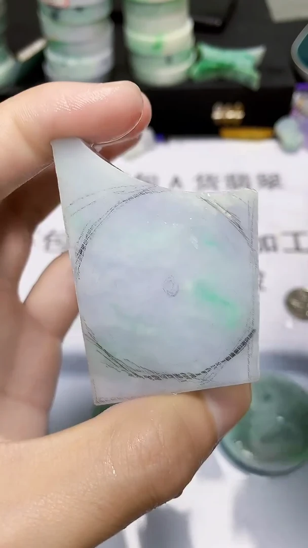 翡翠裸石缅甸天然翡翠A货Y837