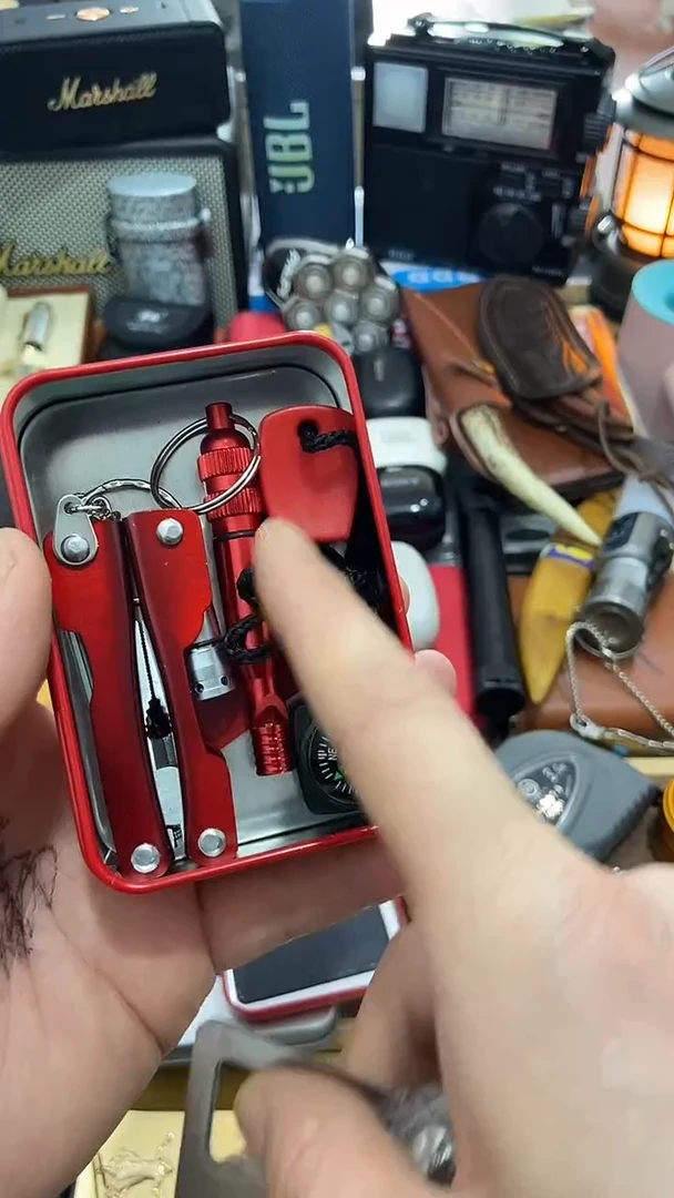 瓷片闪购商品  如图所示