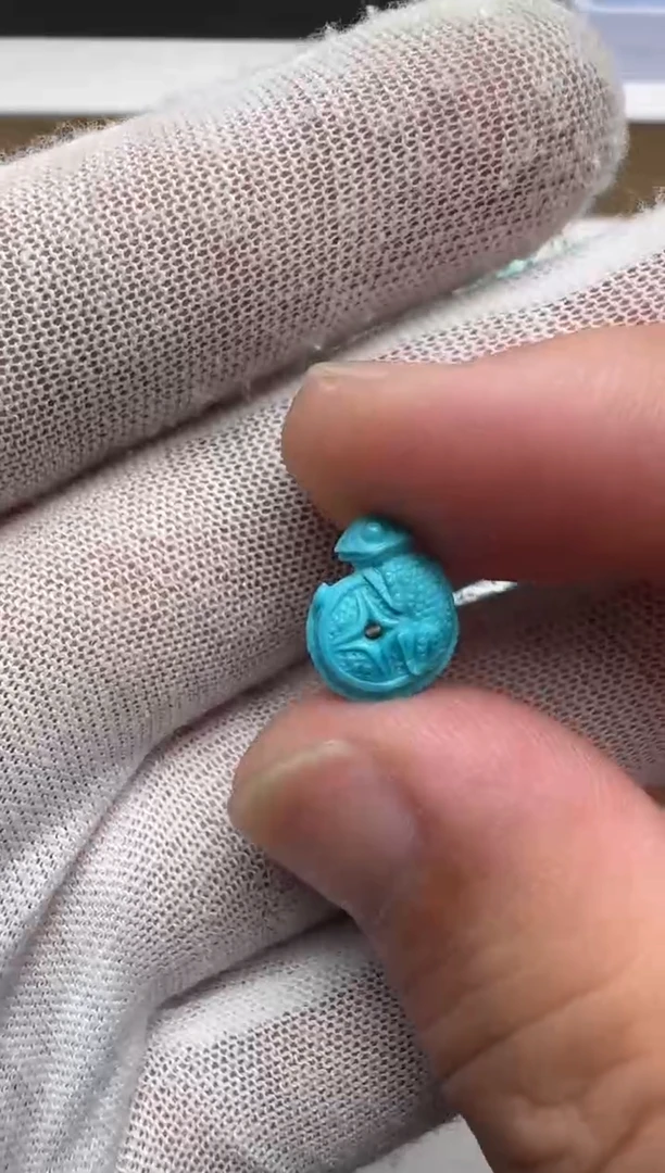 未镶嵌绿松石蜥蜴扣色***瓜左右10高12.5厚5