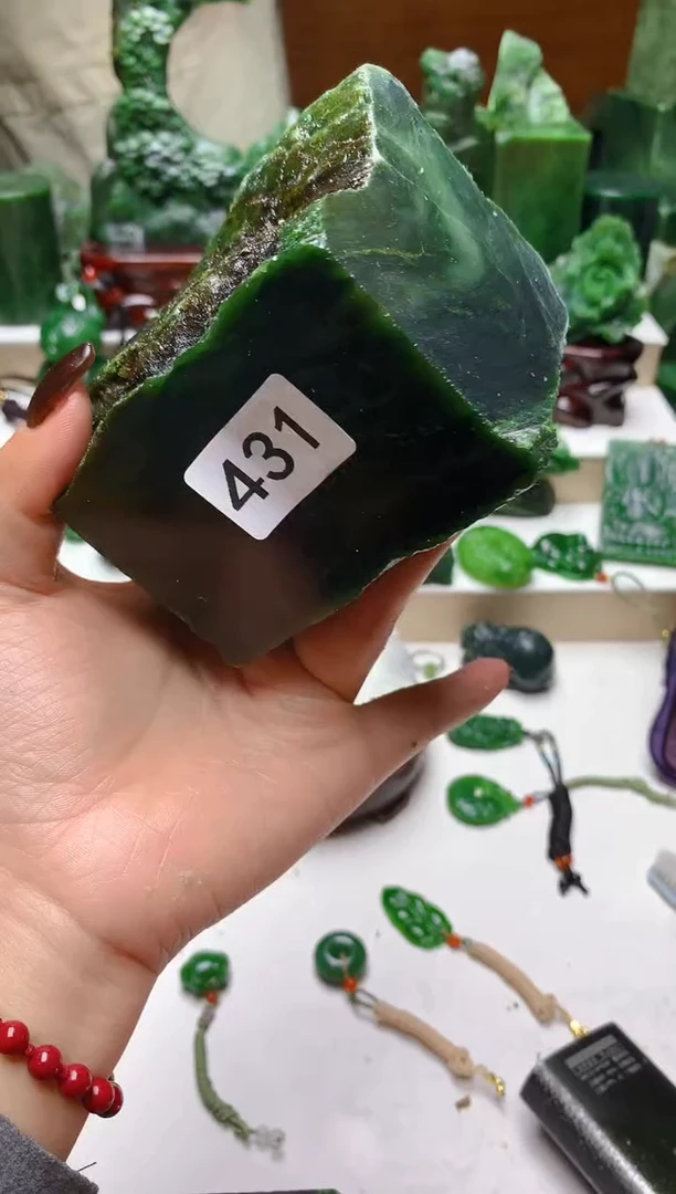 未镶嵌和田玉把件1