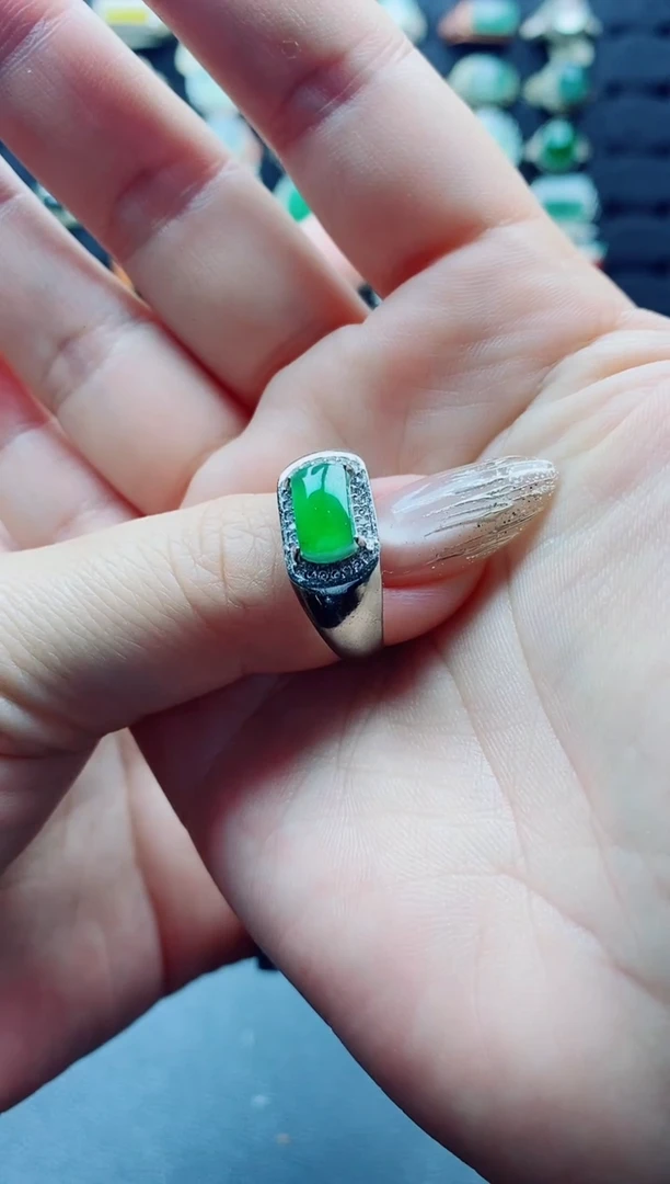 未镶嵌戒指翡翠陆***员天然翡翠A货男戒