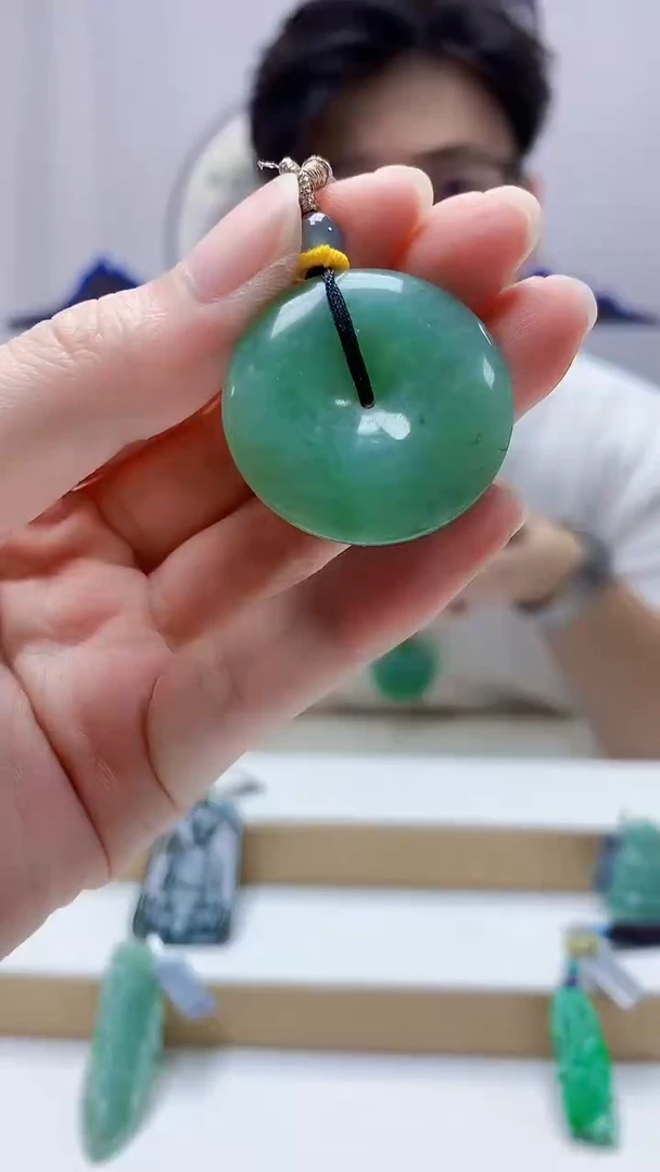 未镶嵌定制翡翠4688zm-毛货挂件54扣子