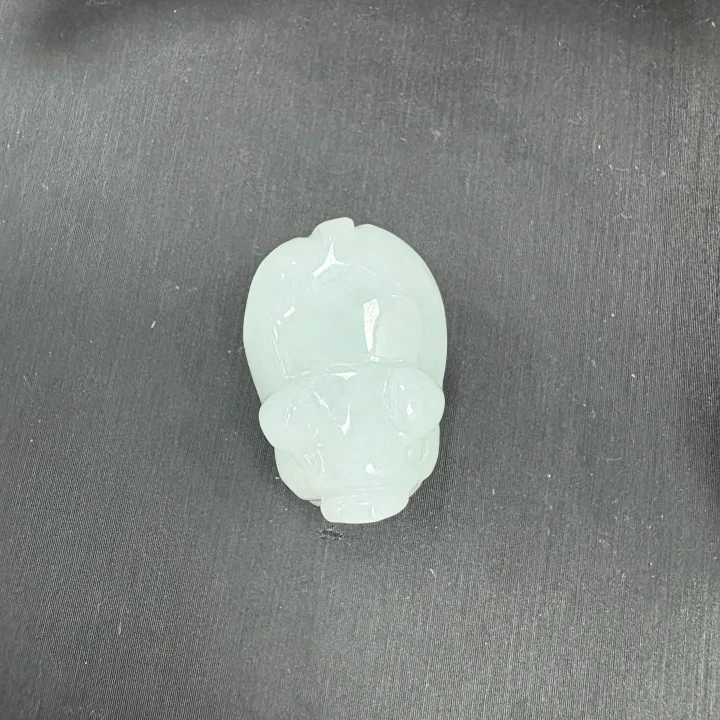 翡翠小猪吊坠（拍一个发一个多样性发货）-592605