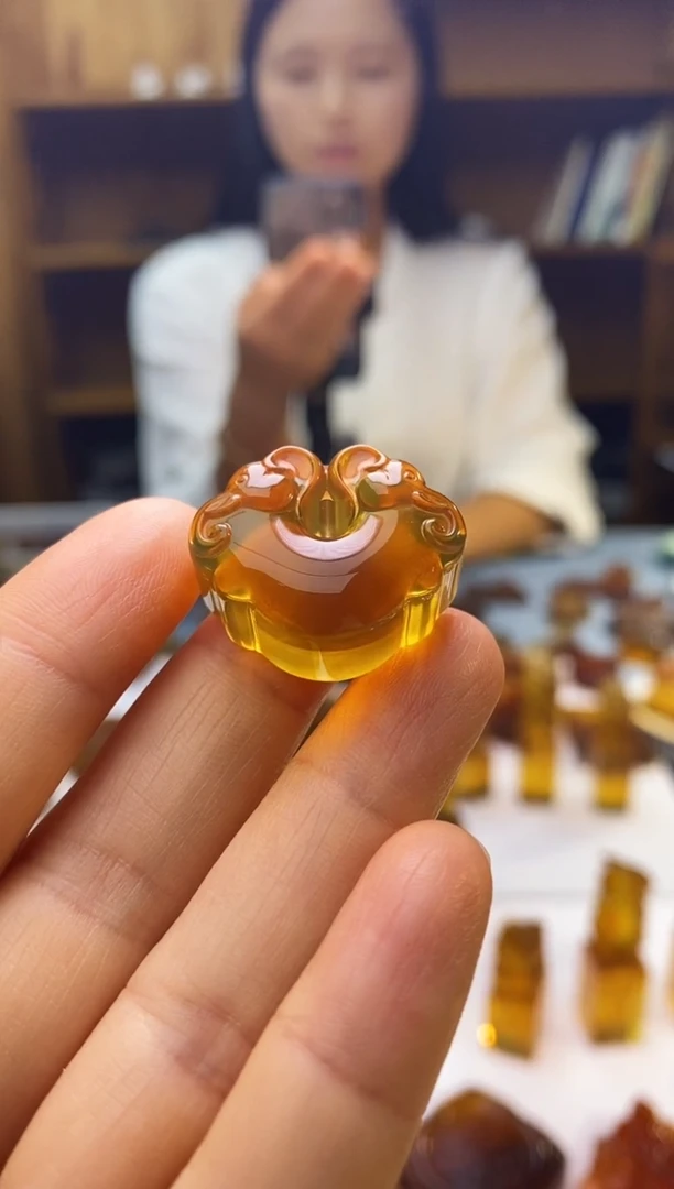 琥珀颈饰未镶嵌SN63-103（吉祥如意）