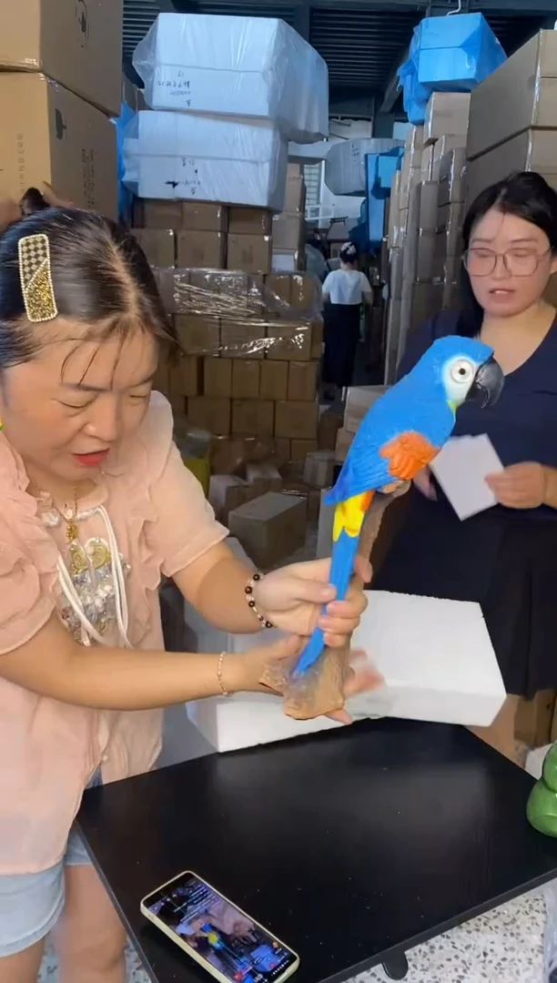 树脂太阳能鹦鹉.蓝色