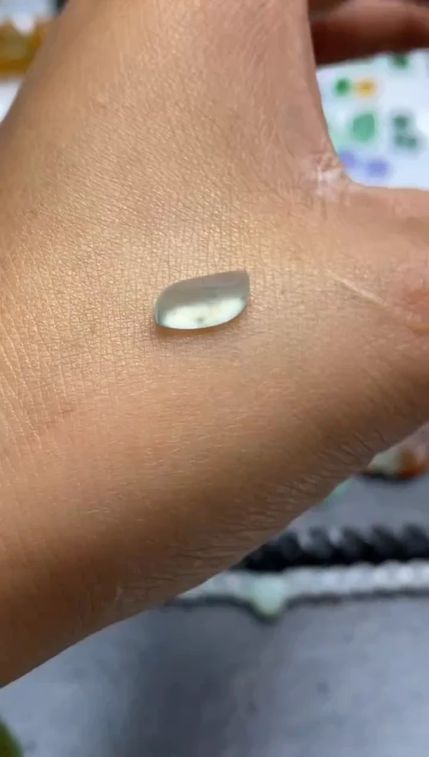 【闪购商品】定制翡翠未镶嵌翡翠毛货~