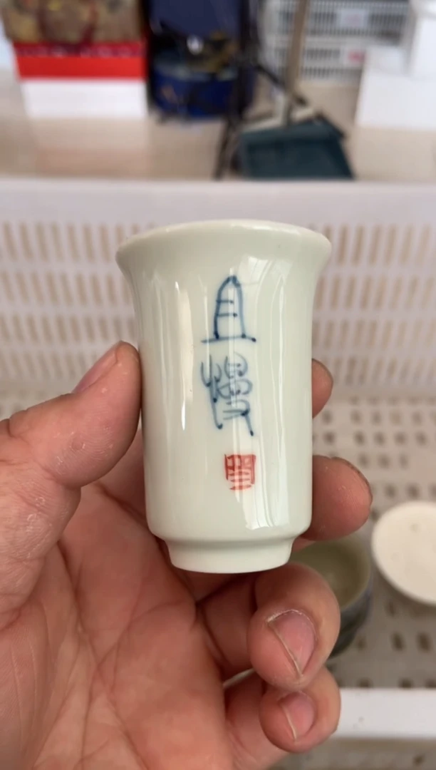 无运费险有瑕疵的摄影的产品有使用过的痕迹有点脏介意勿拍