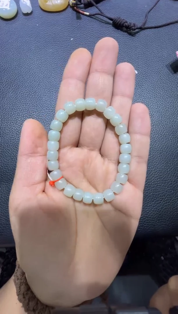 未镶嵌手串和田玉且末近矿高清白卡7*8手串（产地直发）